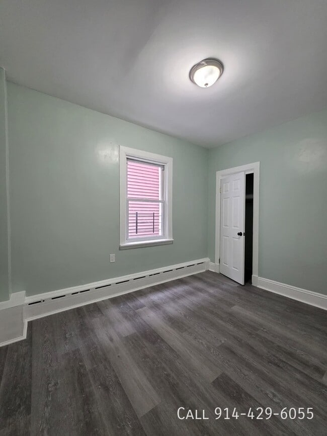 Building Photo - 34 Garfield St