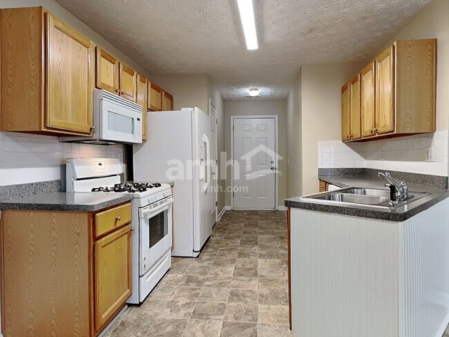 Foto del edificio - 1160 Hillary Ln