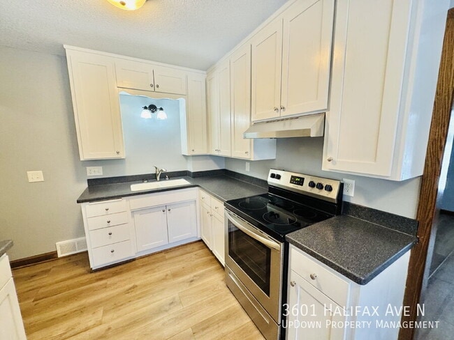 Foto del edificio - 3601 Halifax Ave N