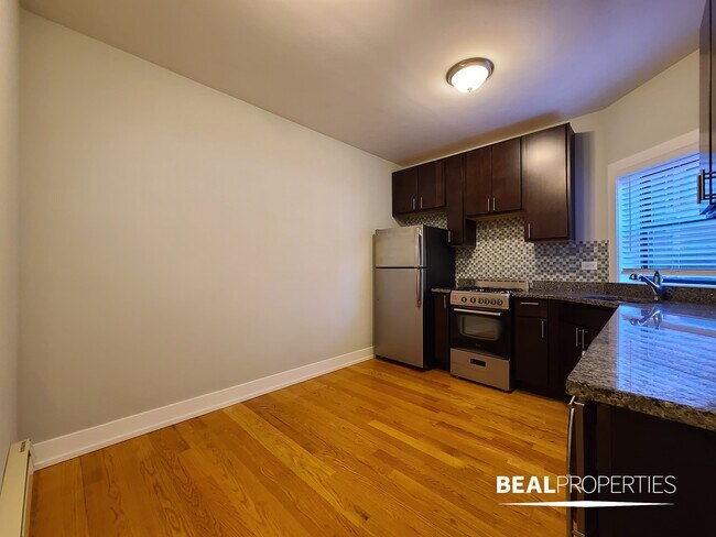 Foto del edificio - 2906 N Mildred Ave