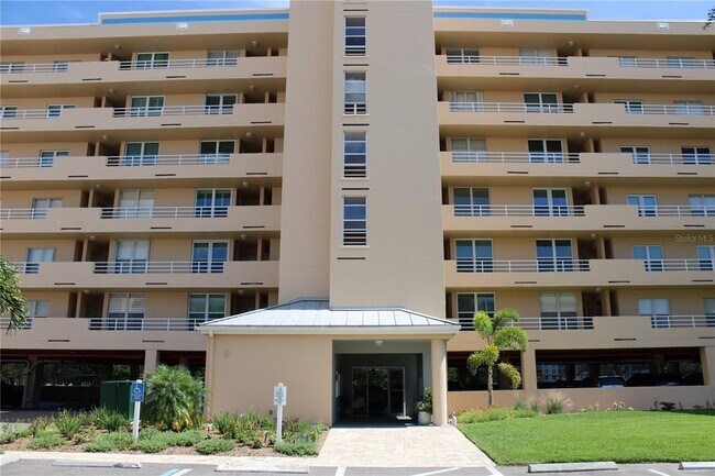 Foto del edificio - 4410 Fairways Blvd