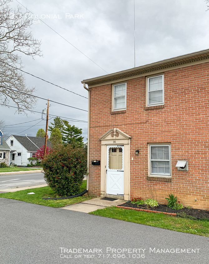 Primary Photo - Nice 2 Bedroom Town Home