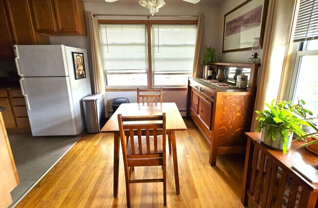 Foto del edificio - 4112 N Kedvale Ave