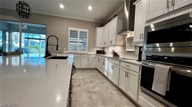 Building Photo - 5985 Berwick Ln