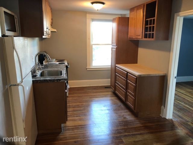 Building Photo - 2 br, 1 bath  - 30 Home St 1r