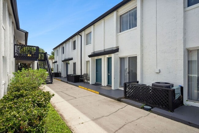 Photo - 4149 S Semoran Blvd #5 Apartment