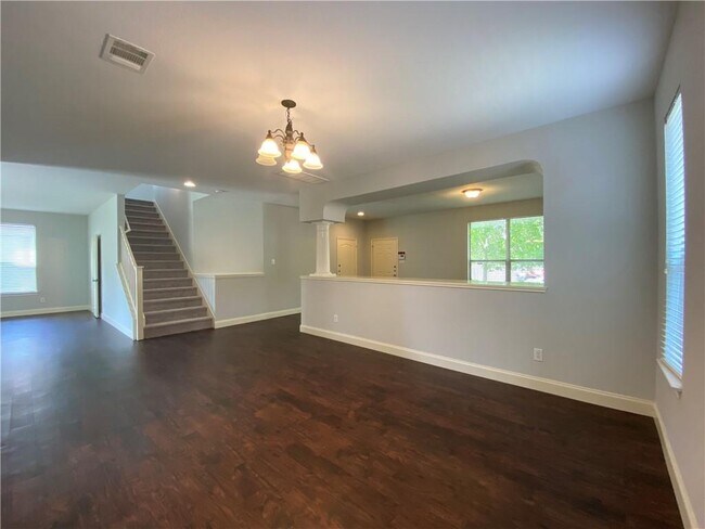 Building Photo - 519 Paseo Grand Dr