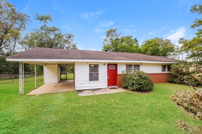 Primary Photo - Cute 3 Bedroom in Moundville