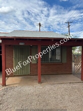 Building Photo - 949 N Montezuma Ave