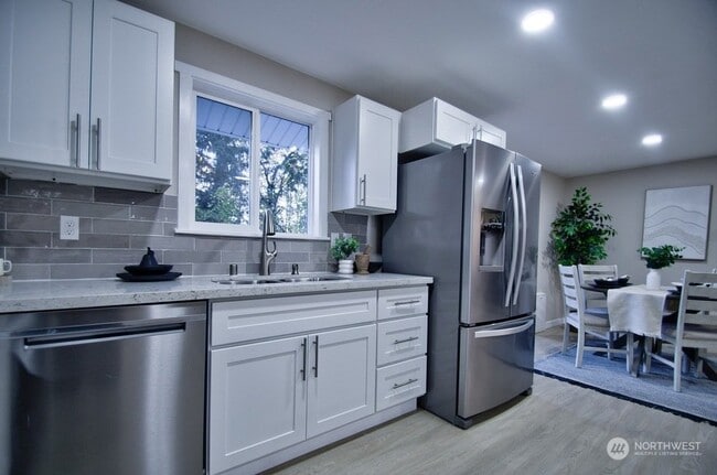 Foto del edificio - 6720 Alder Glen Dr SE