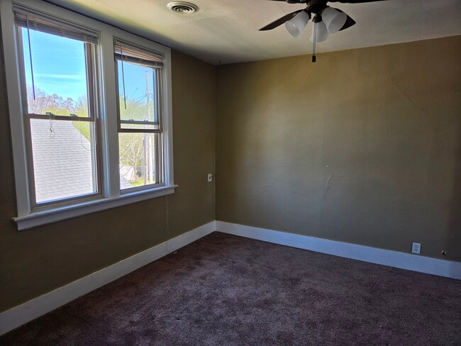 Bedroom 1 2of2 - 523 S 15th St