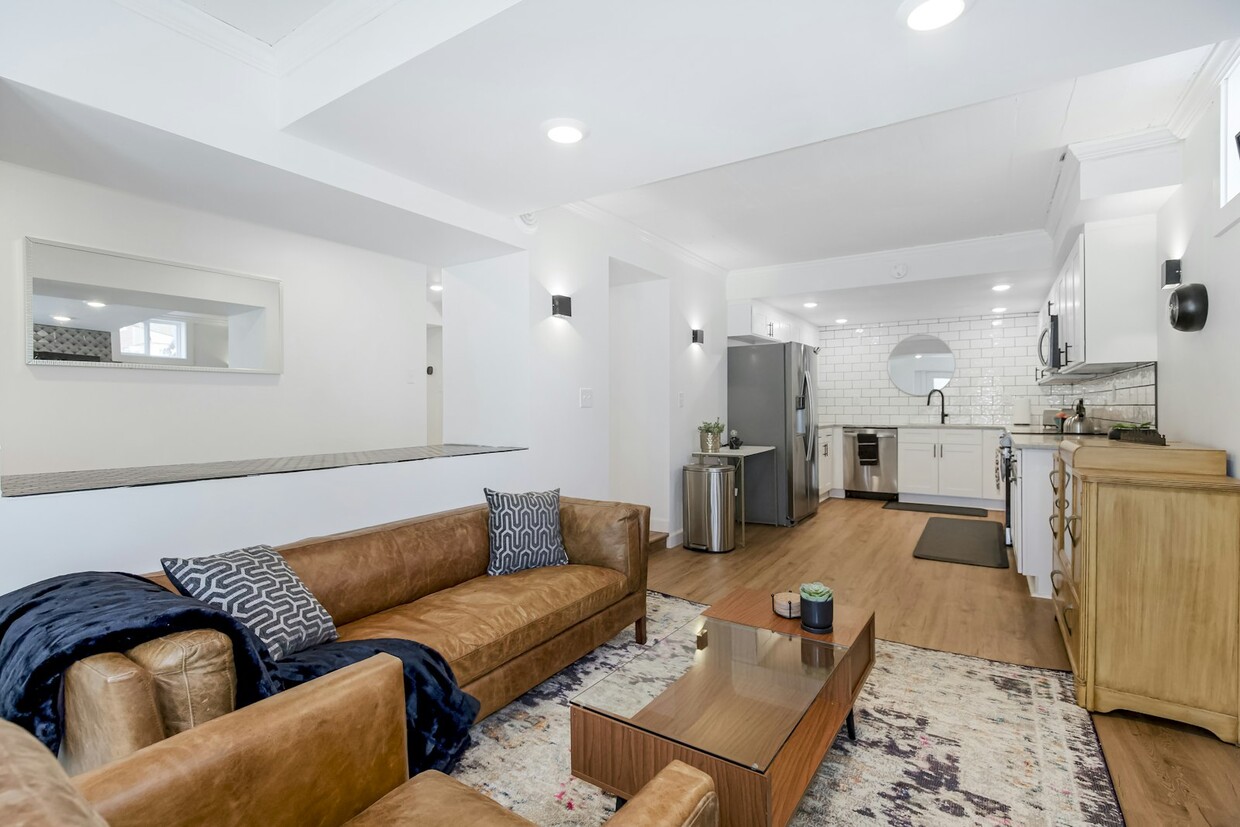 Foto principal - 1820 W 38th St