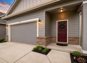 Building Photo - 329 Flower Smith Ln
