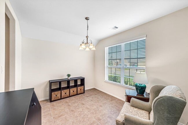 Building Photo - 9430 Summer River Dr