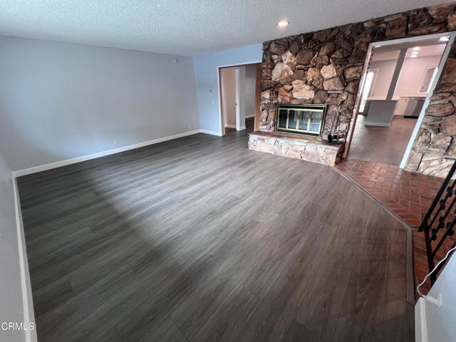 Foto del edificio - 10945 Kings Rd