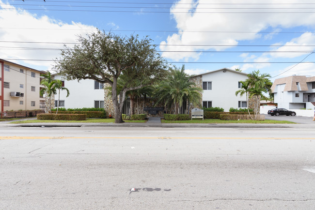 Foto del edificio - Prestige Courtyard