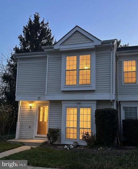 Photo - 326 Lancaster Square Townhome