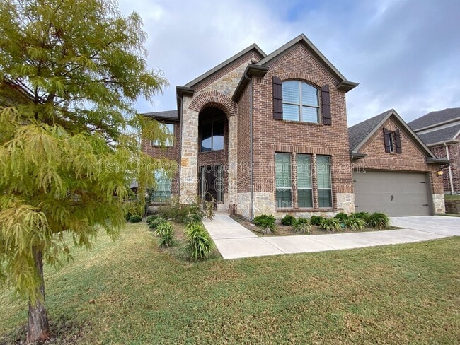 Building Photo - 927 Bentley Drive