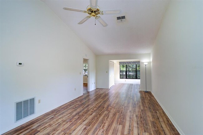 Building Photo - 2400 Winding Creek Blvd
