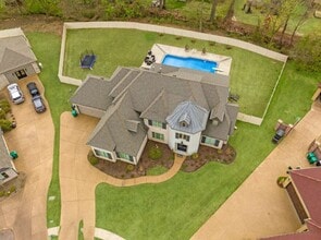 Building Photo - 30 Winslow Cv