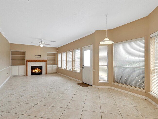 Foto del edificio - 16423 Ash Point Ln