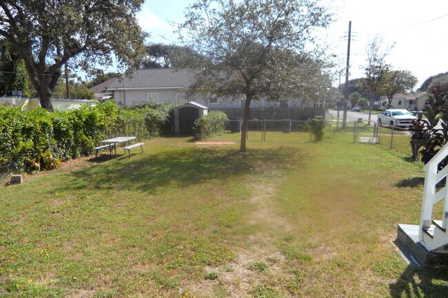 BACK YARD - 3525 Avenue Q