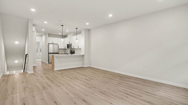 Foto del edificio - Brand-New Townhome at Cathcart Crossing – Modern Living in a Prime Snohomish Location - Move in R...