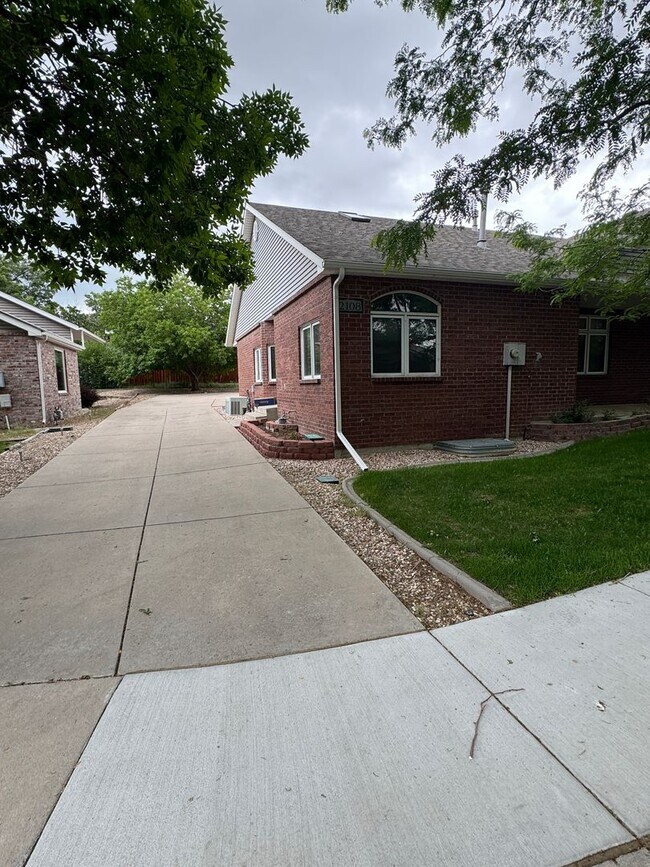Building Photo - Spacious 4-Bed 3-Bathroom House in North Fort Collins