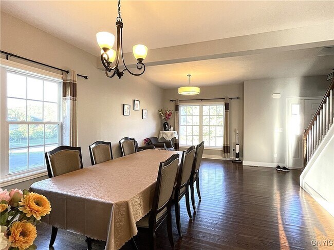 Foto del edificio - 4481 Southwood Heights Dr