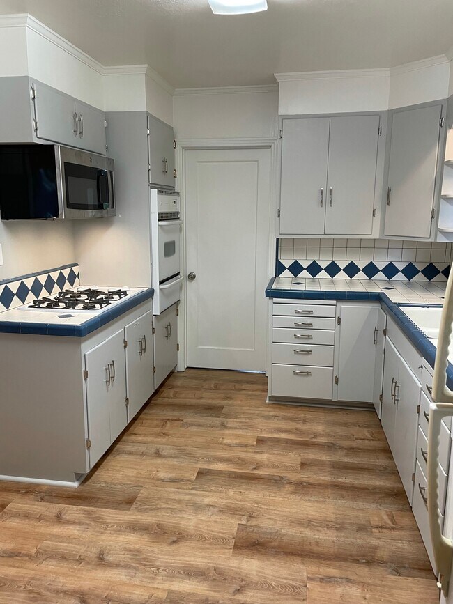 Foto del edificio - 618 Felton Way