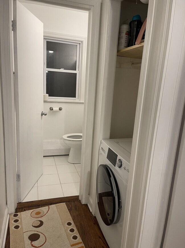 Foto del edificio - 5323 N Rockwell St
