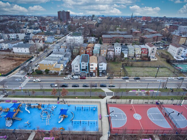 Foto del edificio - 1005 Garfield Ave