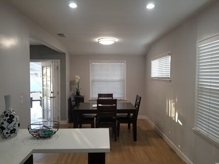 Foto del edificio - 15042 Archwood St