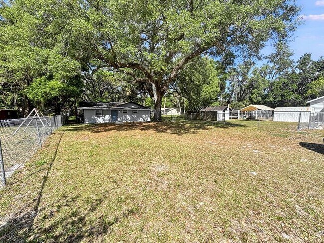 Foto del edificio - 1326 S Summerlin Ave