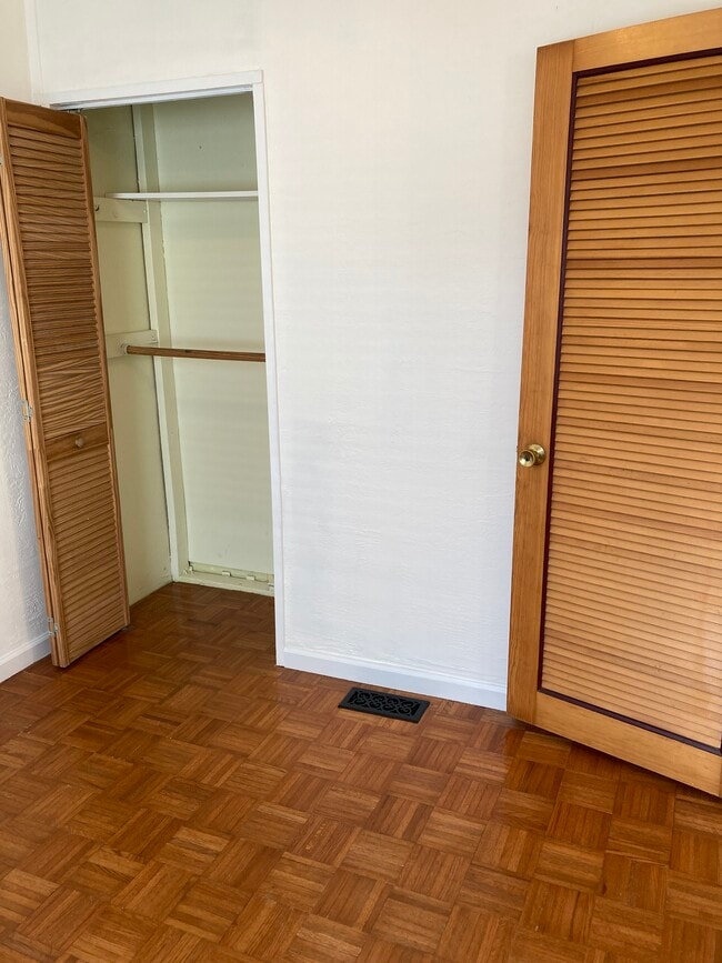 east bedroom + closet - 436 Anderson St