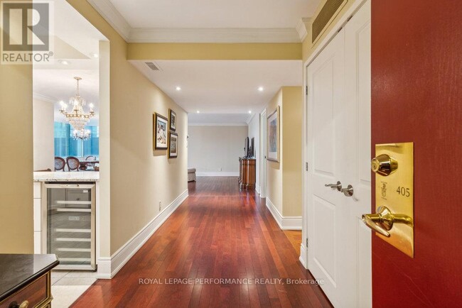 Building Photo - 160 George St