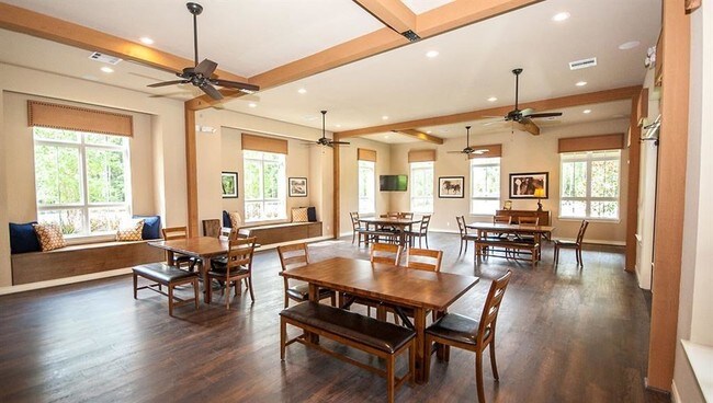 Foto del edificio - 14059 Crystal Cave Ln