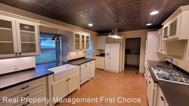 Foto del edificio - 3 br, 2 bath House - 223 S Gunther Street