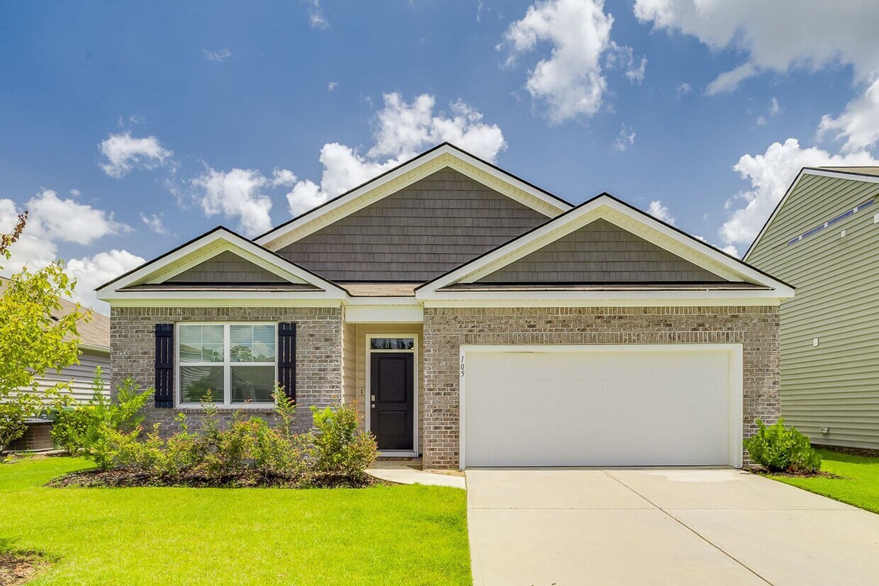Primary Photo - Stylish 4-Bed 2 Bath Ranch Home with Moder...