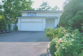 Building Photo - 23 Clinton Ln