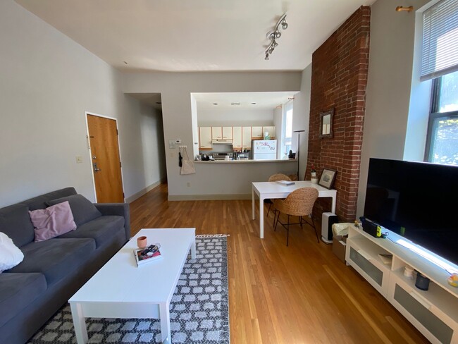 Photo - 42 Worcester Sq Apartment