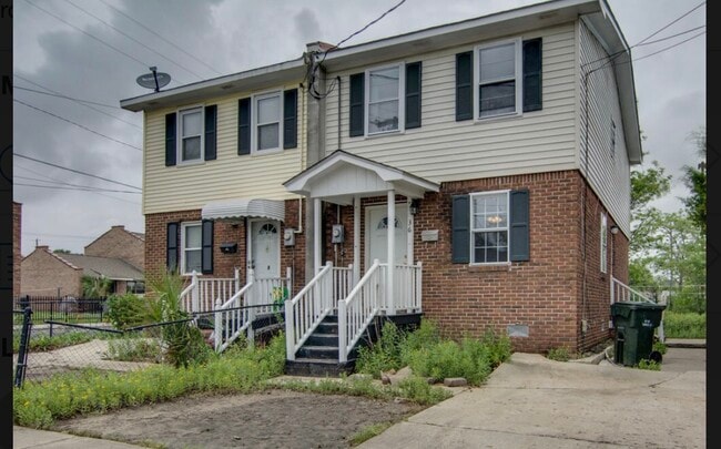 View of house/ left side only - 36 Drake St