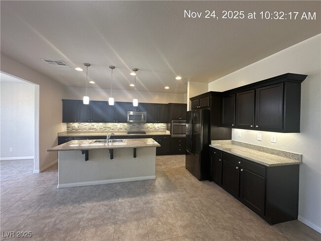 Foto del edificio - 1000 Via Stellato St