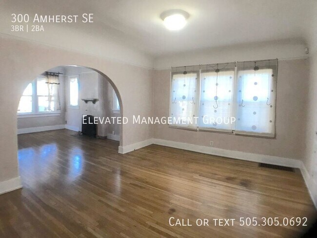 Foto del edificio - 300 Amherst Dr SE