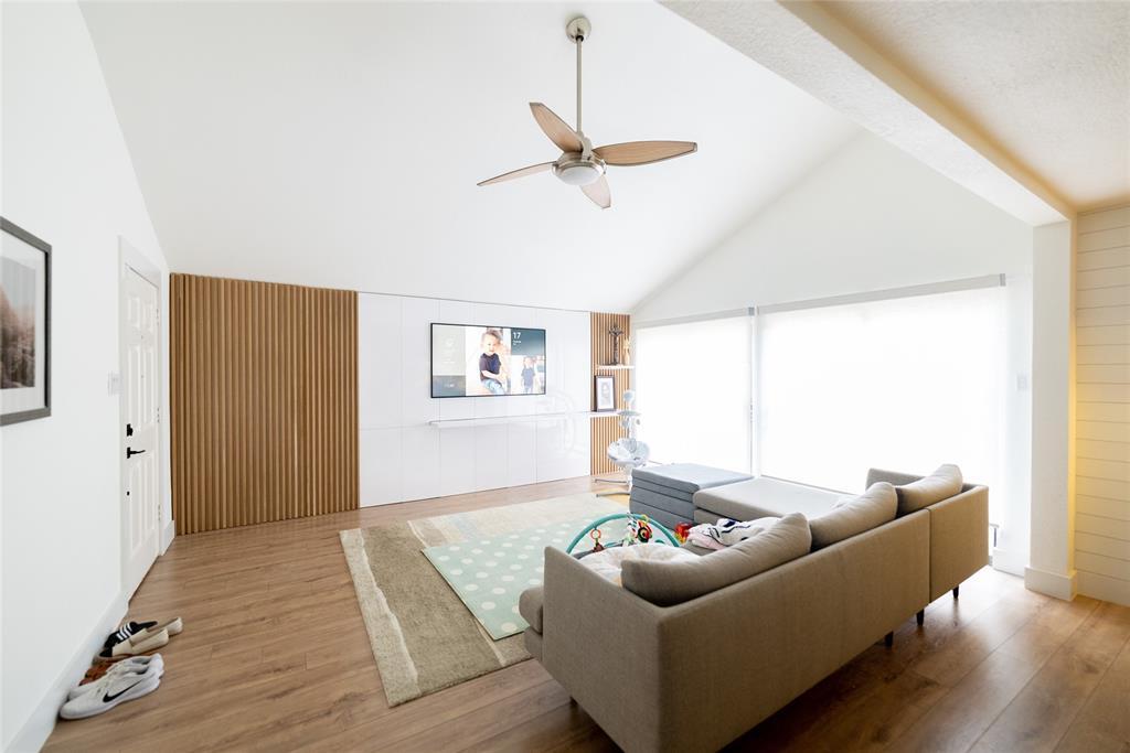 Foto principal - 14110 Greenway Dr
