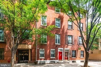 Building Photo - 1333 Pine St