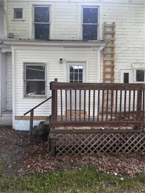 Primary Photo - 27 Follett St