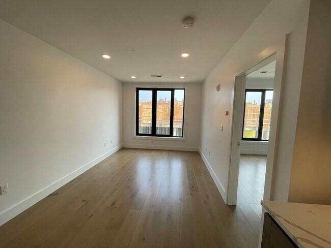Building Photo - 30 Penniman Rd