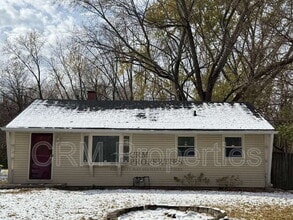 Building Photo - 521 Arthur Dr