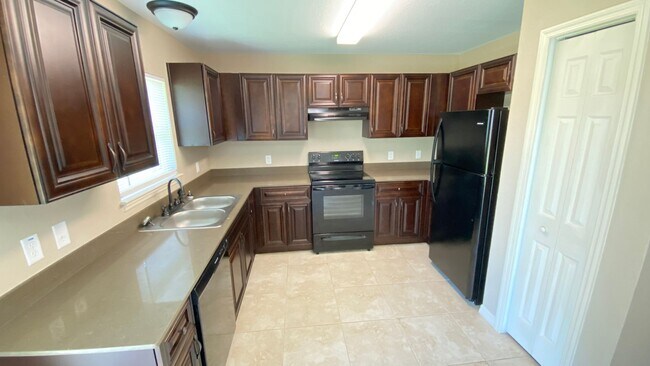 Foto del edificio - Spacious 3BR/2BA Single Family Home in Ocklawaha!